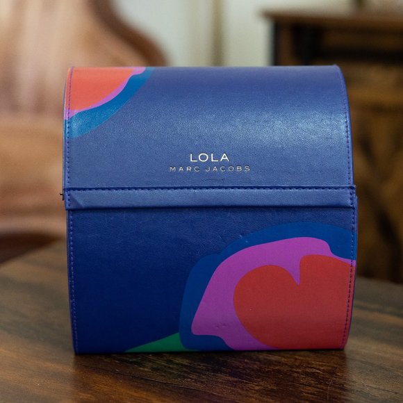 Lola by Marc Jacobs Treasure Chest Display Storage Box 🌸 - Picture 3 of 5